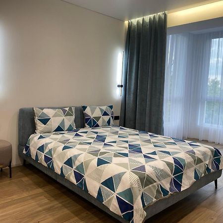 Апартаменти В Районі Автовокзалу Поблизу Обласноі Лікарні Жк Great House,Жк Арена 리우네 외부 사진