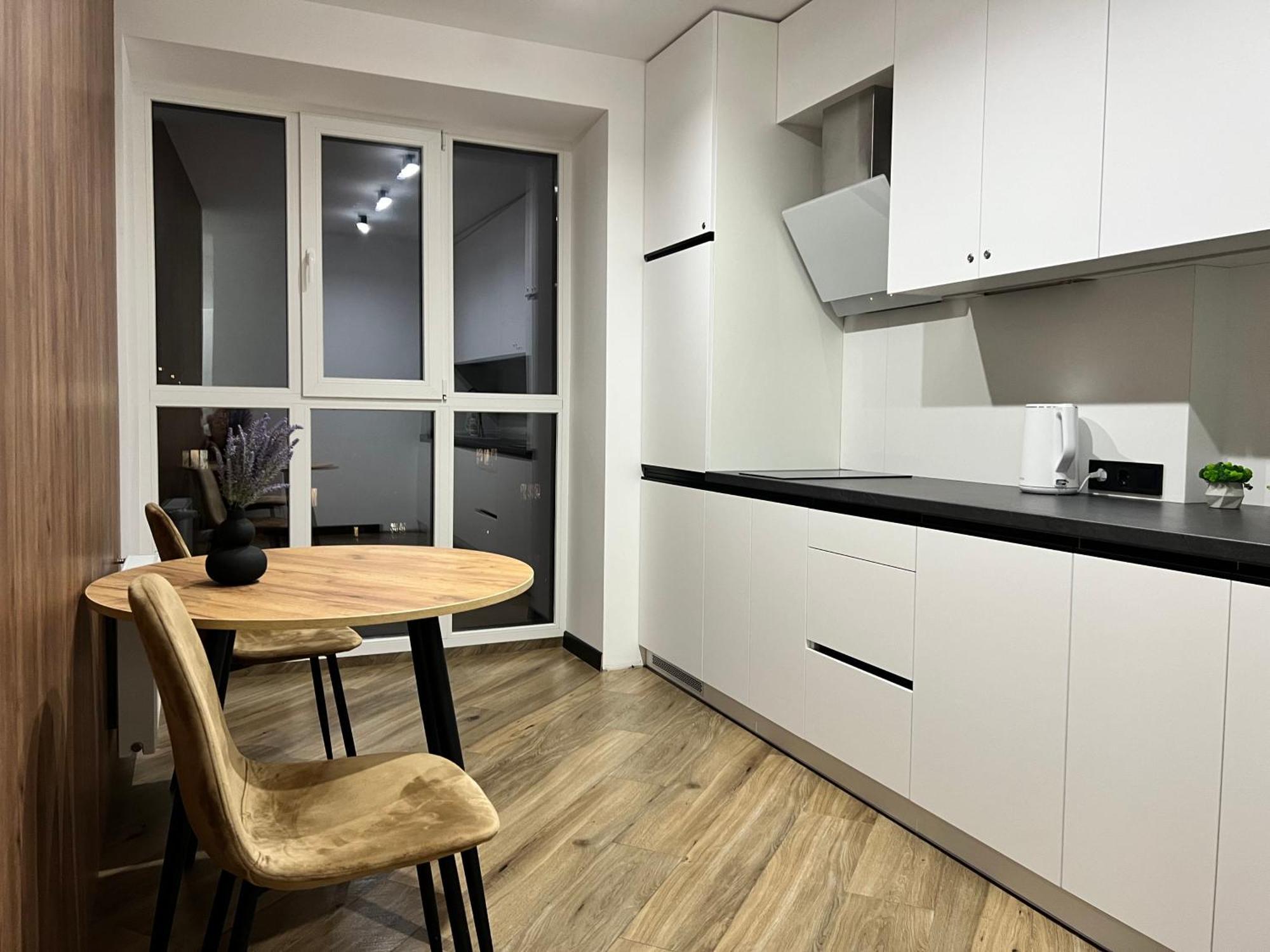Апартаменти В Районі Автовокзалу Поблизу Обласноі Лікарні Жк Great House,Жк Арена 리우네 외부 사진