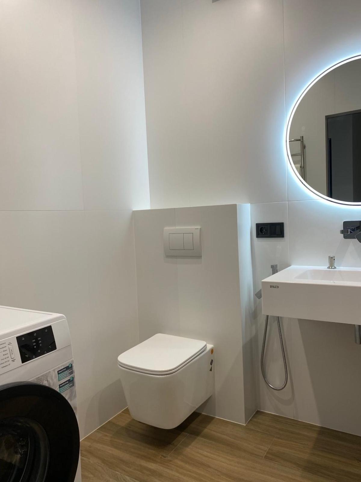 Апартаменти В Районі Автовокзалу Поблизу Обласноі Лікарні Жк Great House,Жк Арена 리우네 외부 사진